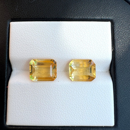 PAIR EM 4.25 CT TOTAL